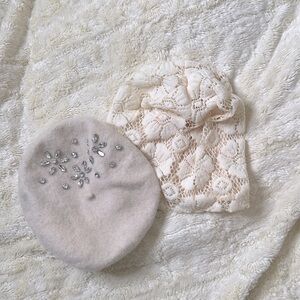 2pcs jeweled cream beret & cream floral lace beanie bundle